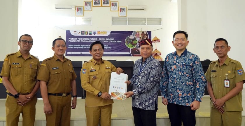 Di Kabupaten Lampung Selatan, Program Green PRO dilaksanakan di Desa Kunjir, Kecamatan Rajabasa, dan Desa Totoharjo, Kecamatan Bakauheni.